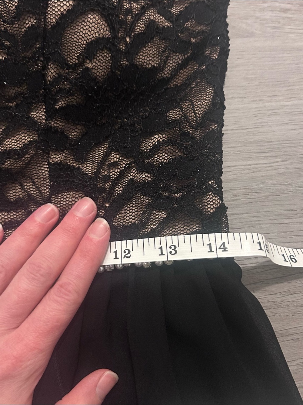 Pretty Dress - Picture 2 of 5
